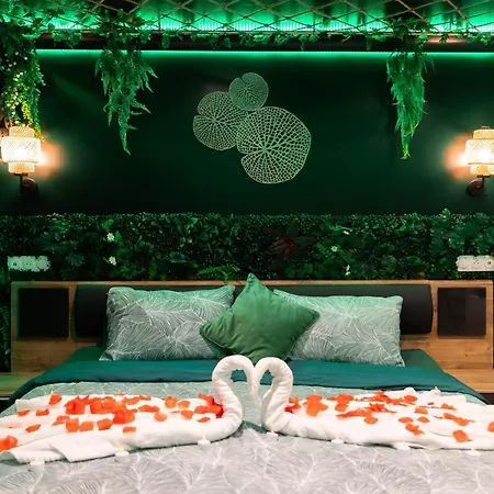 L'oasis Tropicale, Jacuzzi,
