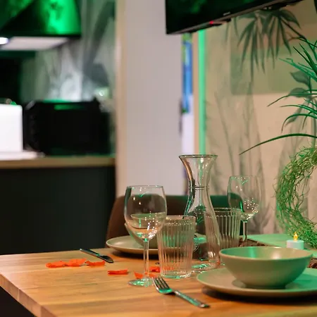 L'oasis Tropicale, Jacuzzi, Apartament *