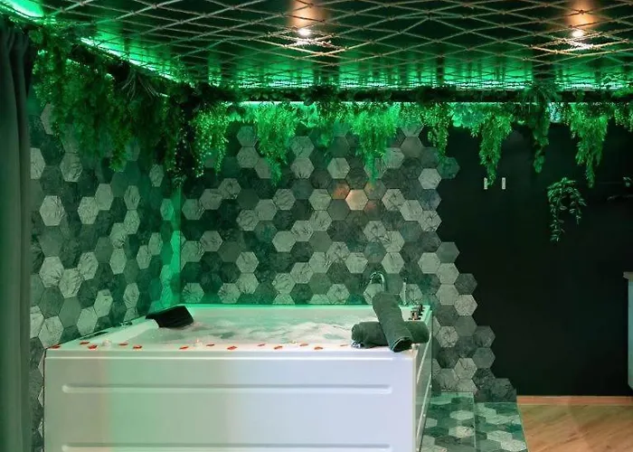 L'oasis Tropicale, Jacuzzi,